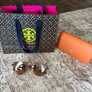 Tory Burch Sunglasses with case